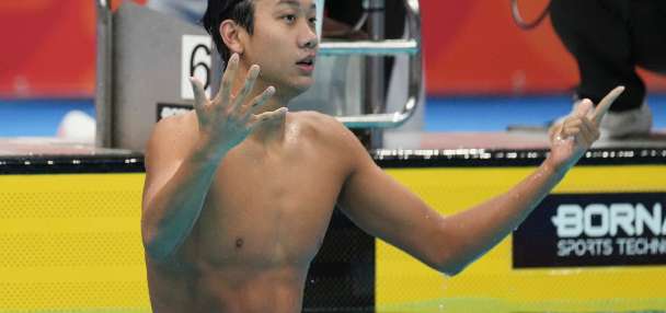 Chinese swimmer Zhang Zhanshuo completes sweep of seven gold medals at the Asian Games