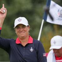Lauren Coughlin sets LPGA record by opening round with 9 straight birdies in Arkansas