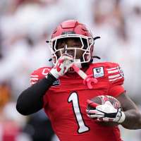 Wayshawn Parker has 3 TDs as No. 15 Utah holds on to defeat Iowa State