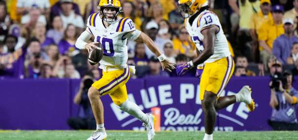Leavitt's accuracy and Kiffin's 4th-down call ignite No. 10 LSU in a 35-6 win over No. 23 Texas A&M