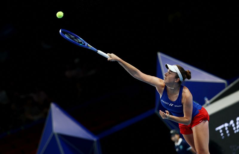 Tennis - Billie Jean King Cup Finals - Final - Ukraine v Czech Republic - Shenzhen Bay Sports Centre Arena, Shenzhen, China - September 27, 2026  Czech Republic's Linda Noskova in action during her match against Ukraine's Elina Svitolina