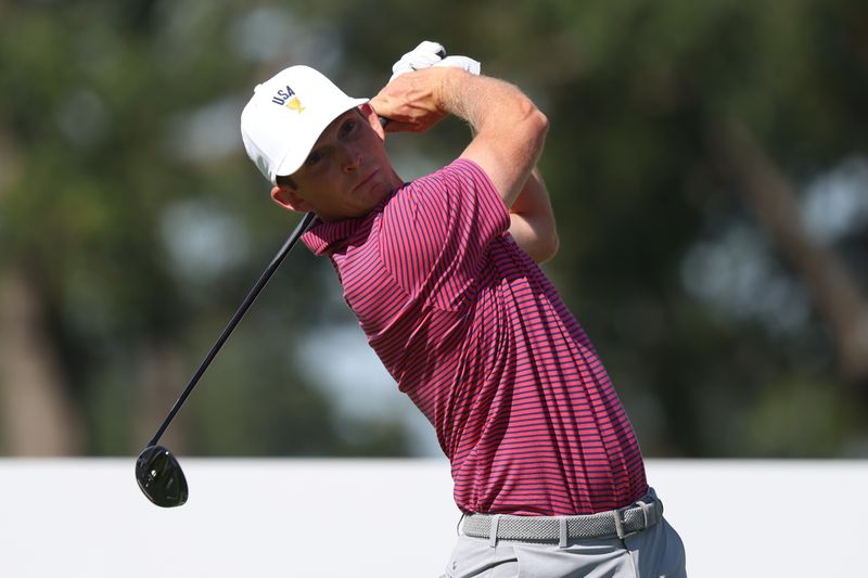 Golf-US roar back to beat Internationals for 11th consecutive Presidents Cup