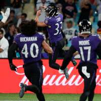 Jackson's pass, alert timeout call lead to Loop's 56-yard field goal as Ravens beat Cowboys 34-31