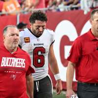 Baker Mayfield dislocates thumb on throwing hand and winless Buccaneers await results of MRI
