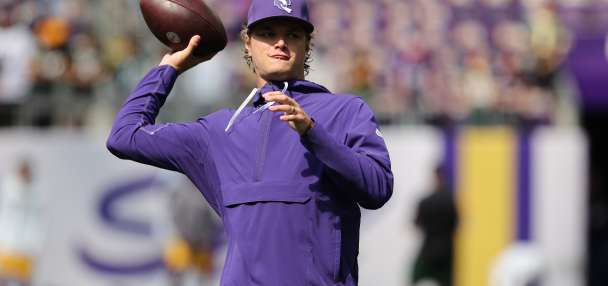 Giants acquire quarterback J.J. McCarthy from the Vikings for a 2027 fifth-round pick