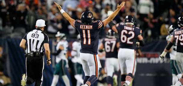 Case Keenum drives Chicago to 3 touchdowns as the Bears beat the Eagles 27-7
