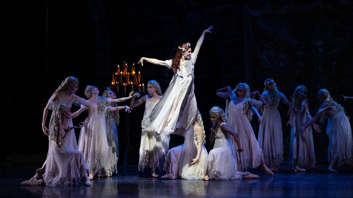 Emily Adams in DRACULA