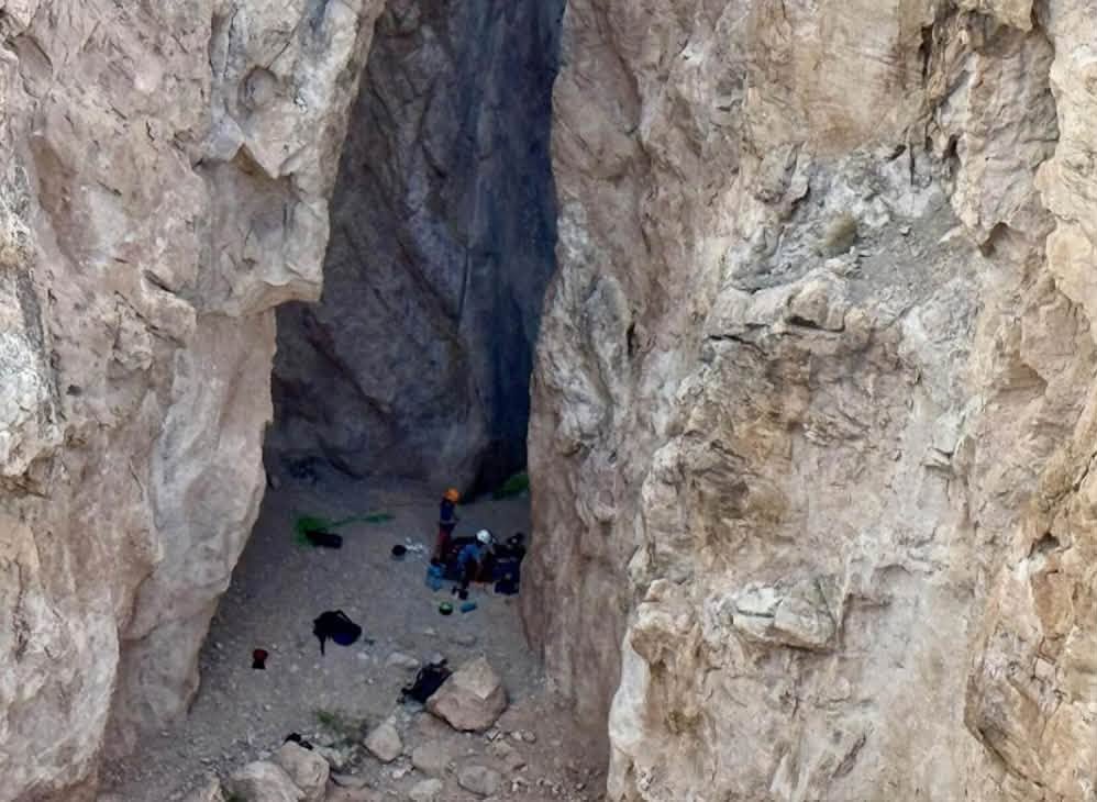 Father, 1-year-old fall 80 feet while rappelling in Arizona's Virgin River Gorge 