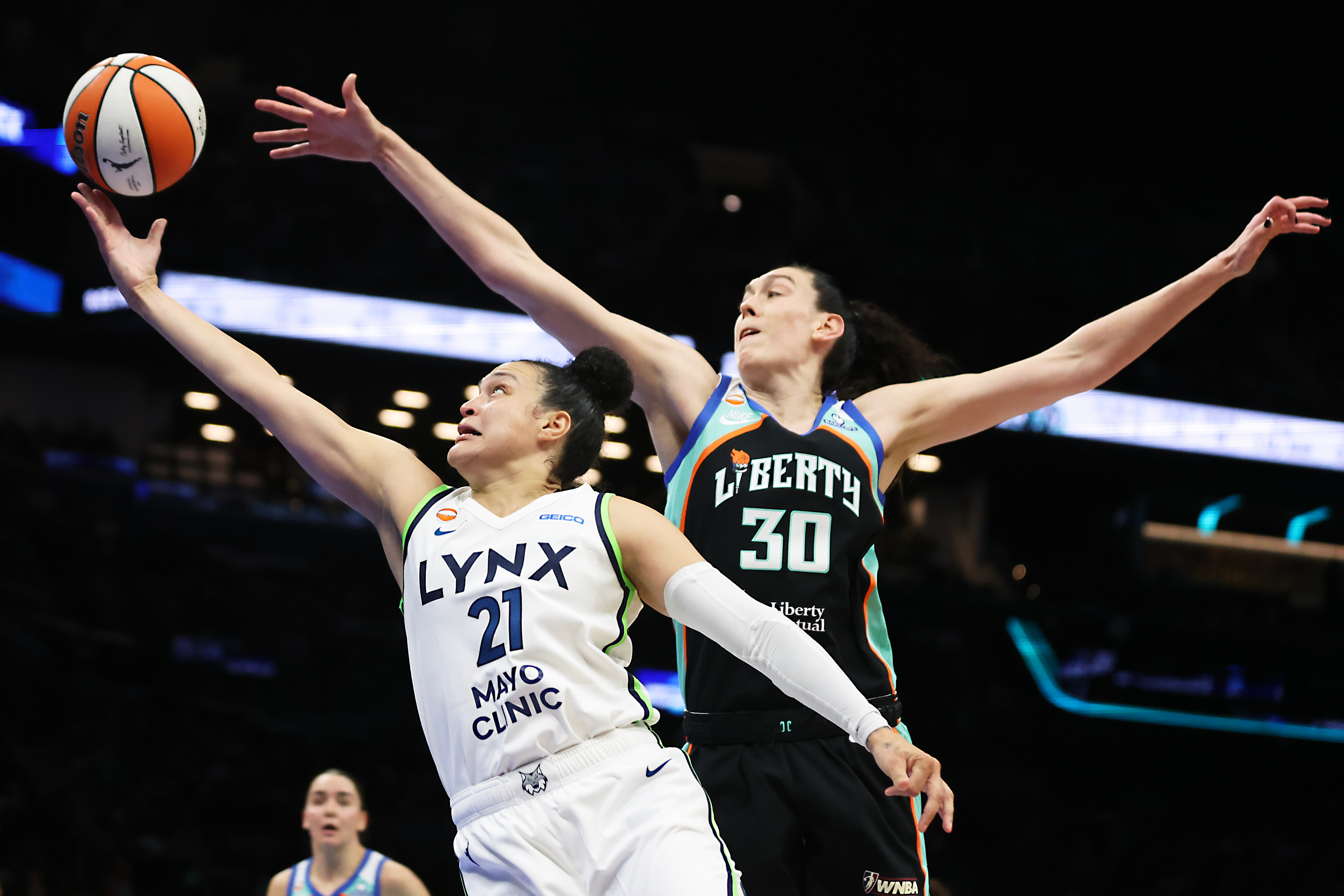 No. 8-seeded Liberty sweep top-seeded Lynx 87-71 in quarterfinals, advance to WNBA semifinals