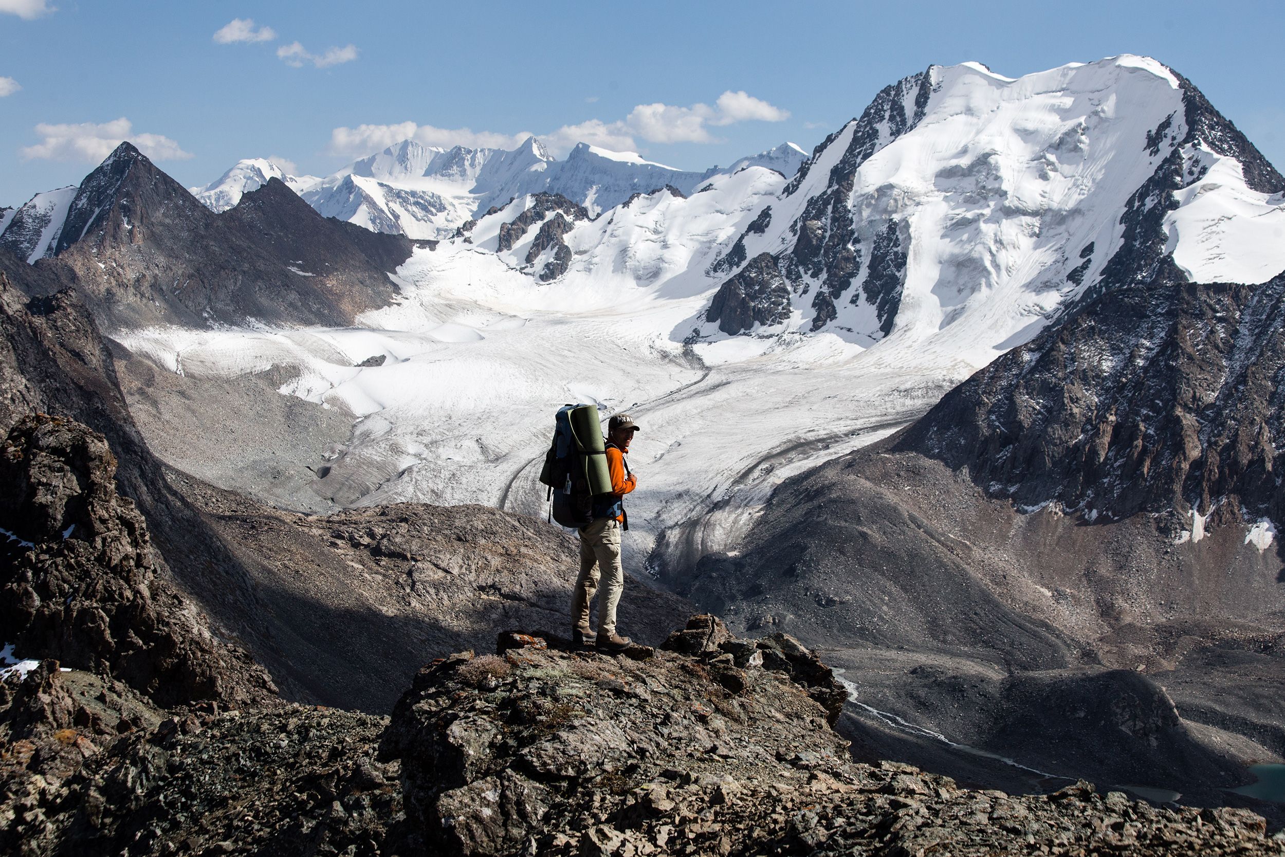 A 70-mile trekking route across the Tengir Too (or Tien-Shan) mountains of Kyrgyzstan offers spectacular views of a little-explored wilderness in Central Asia.