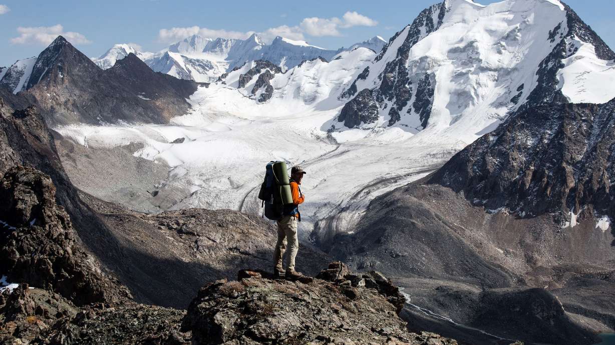 A 70-mile trekking route across the Tengir Too (or Tien-Shan) mountains of Kyrgyzstan offers spectacular views of a little-explored wilderness in Central Asia.