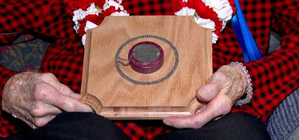 104-year-old woman receives brother's dog tags 83 years after he died during WWII