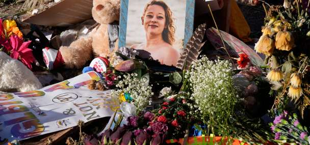 Renee Good's family sues US government, immigration officials over her killing in Minneapolis