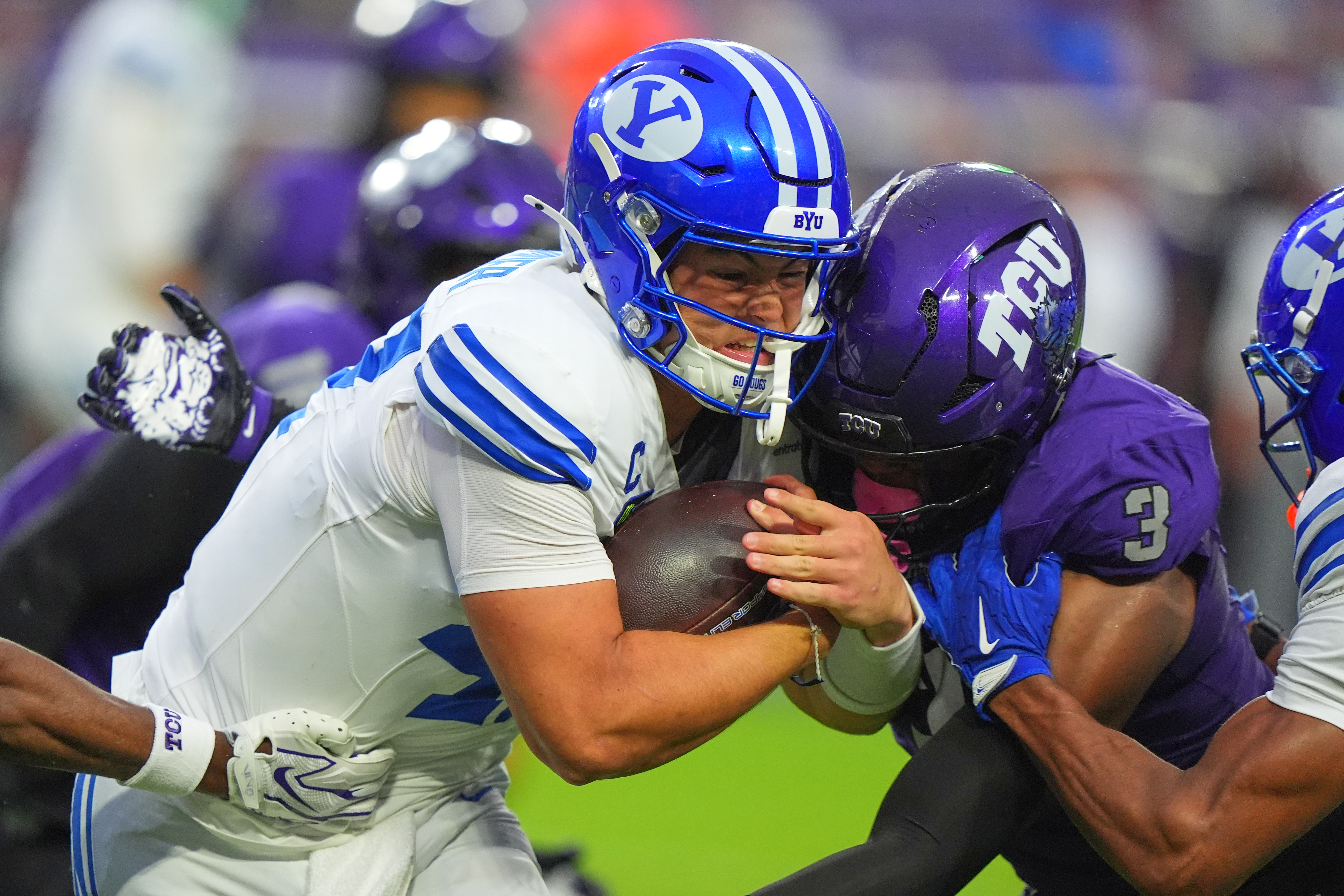 No. 10 BYU overcomes offensive struggles, injuries to beat TCU 17-10