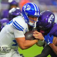 No. 10 BYU overcomes offensive struggles, injuries to beat TCU 17-10