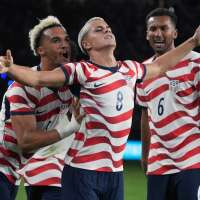 Cavan Sullivan -- just 17 years old -- becomes youngest USMNT player to score in 3-0 win vs. Mexico