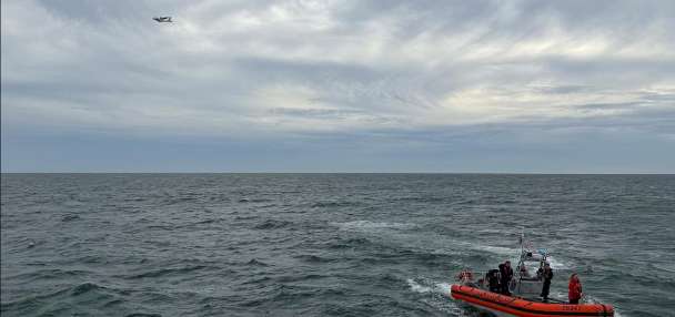 Search suspended for 6 people on missing medical flight from Bermuda to Boston