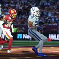 Tea time as Jonathan Taylor runs for 2 TDs and Colts beat Commanders 30-13 in London