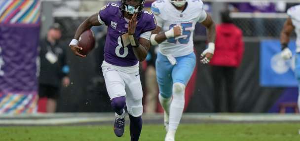 After an impressive 1st half, Lamar Jackson leaves Baltimore's game against Titans with ankle injury