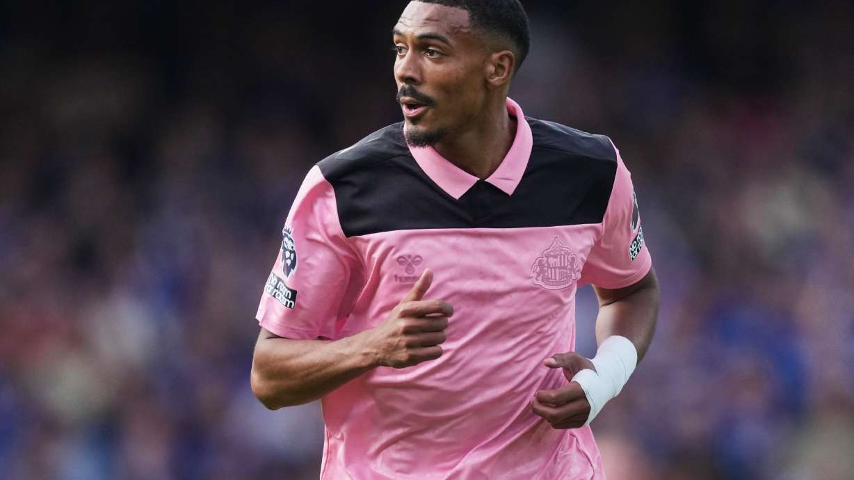 FILE - Sunderland's Wilson Isidor runs into position during the English Premier League soccer match between Ipswich Town and Sunderland, in Ipswich, England, Aug. 22, 2026.