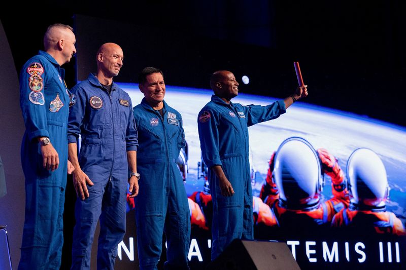 Next Artemis mission on track for 2027, but anything can happen, astronaut says