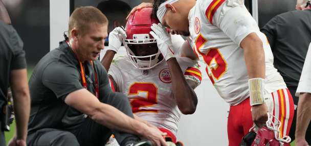 Chiefs' Thornton out 12-16 weeks after dislocating left ankle and tearing ligaments, AP source says