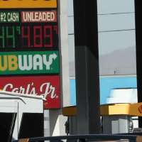 High diesel prices hard to sustain, will impact consumers, truckers say