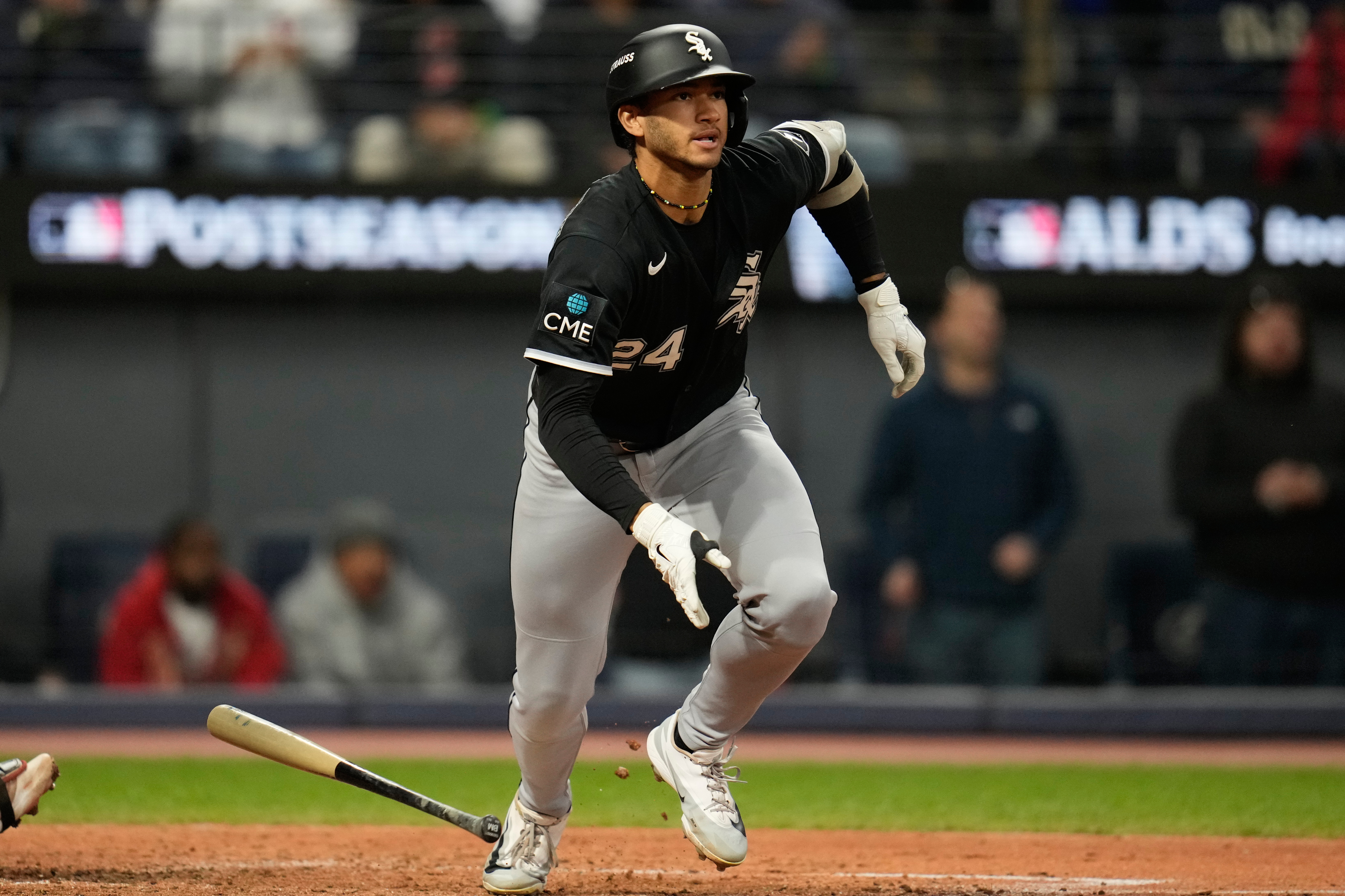 White Sox surge past Guardians 4-3 to take 2-0 lead in ALDS and move within 1 win of ALCS