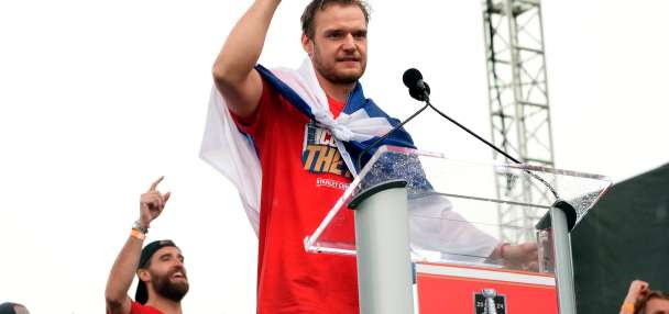 Florida captain Aleksander Barkov will not need surgery, out 6-8 weeks, Panthers say