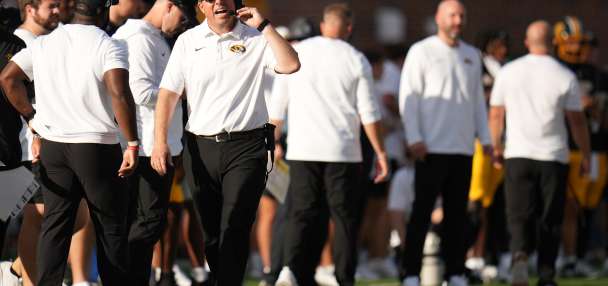 Missouri freshman offensive lineman Johnnie 'DJ' Jones is hospitalized, needs a heart transplant