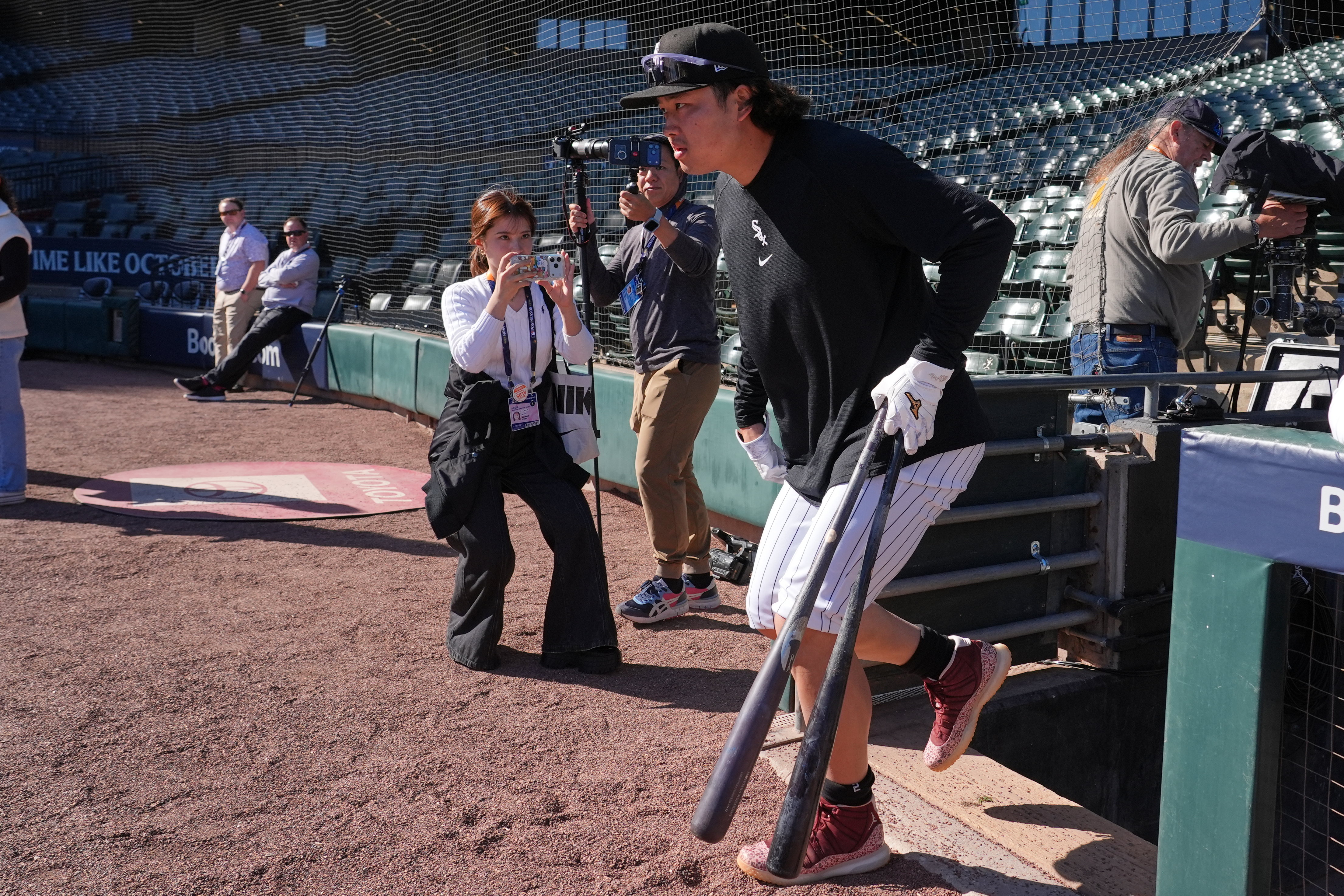 White Sox looking to eliminate Guardians at home in AL Division Series