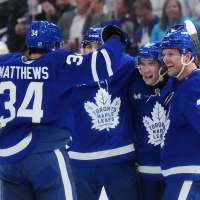 Top draft pick Gavin McKenna picks up first NHL goal, assist for Toronto against Predators