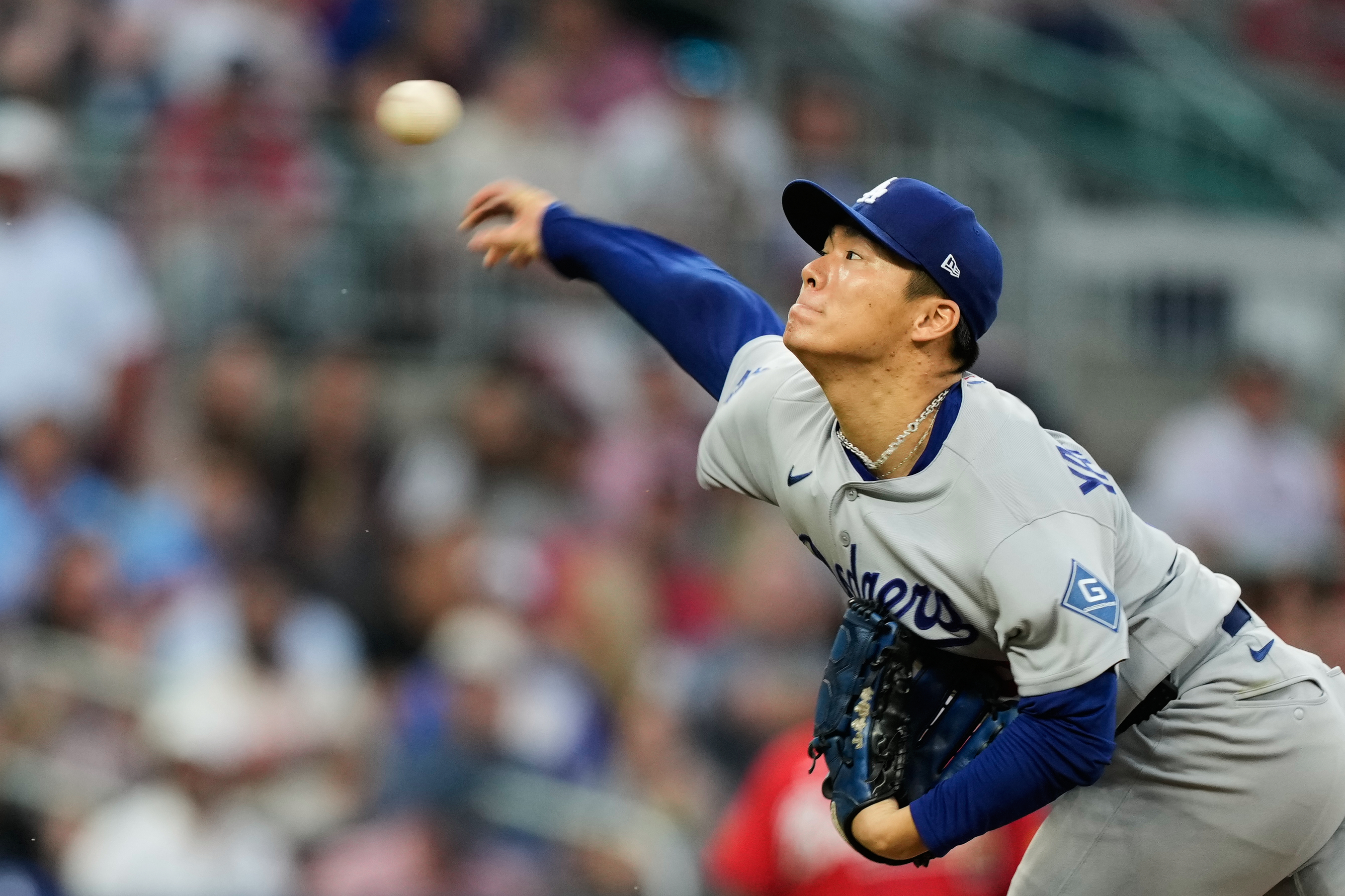 Yamamoto is dominant again as Dodgers ride homers from Hernández and Freeman to 3-1 win over Braves