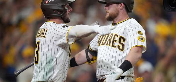 Padres avoid elimination, beat Brewers 4-3 in NLDS Game 3 with Cronenworth's HR, King's relief