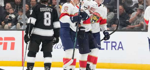 Panthers forward Brad Marchand sustains left leg injury in second period against Kings