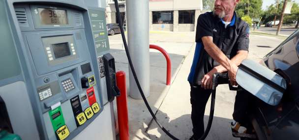 Utah consumer sentiment falls to lowest level since May amid soaring gas prices, mortgage rates