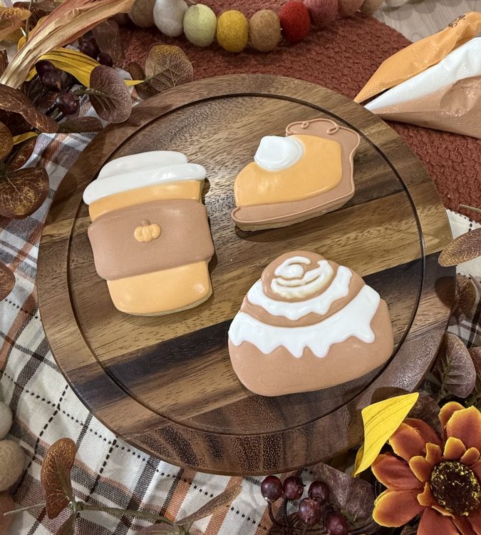 Drop-n-Decorate Cookie Kit (November)