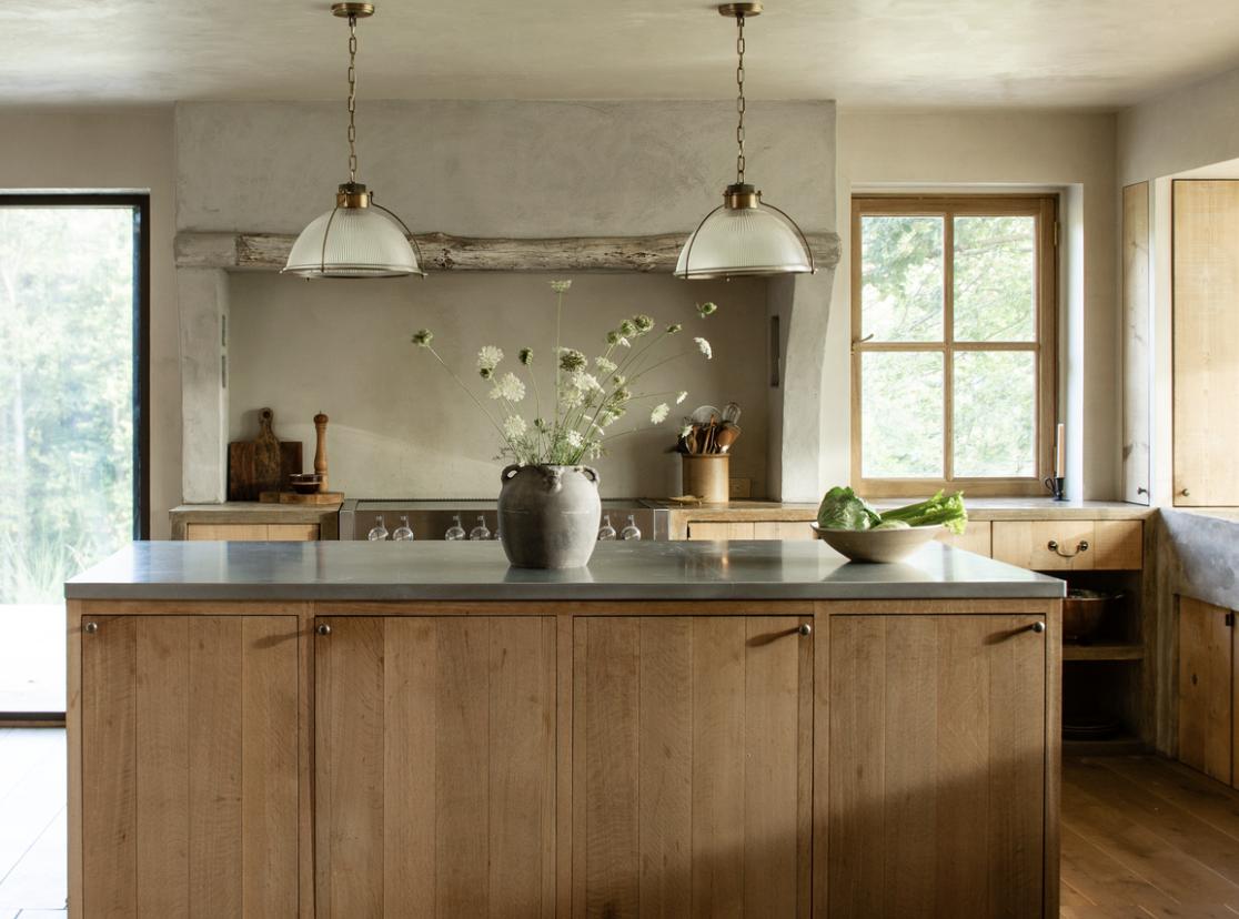 Crisp autumn style meets warm lighting in these designer favorite trends