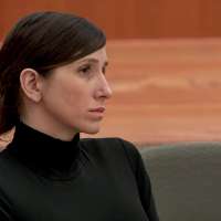 Kouri Richins requests new attorney in fraud case, citing relationships