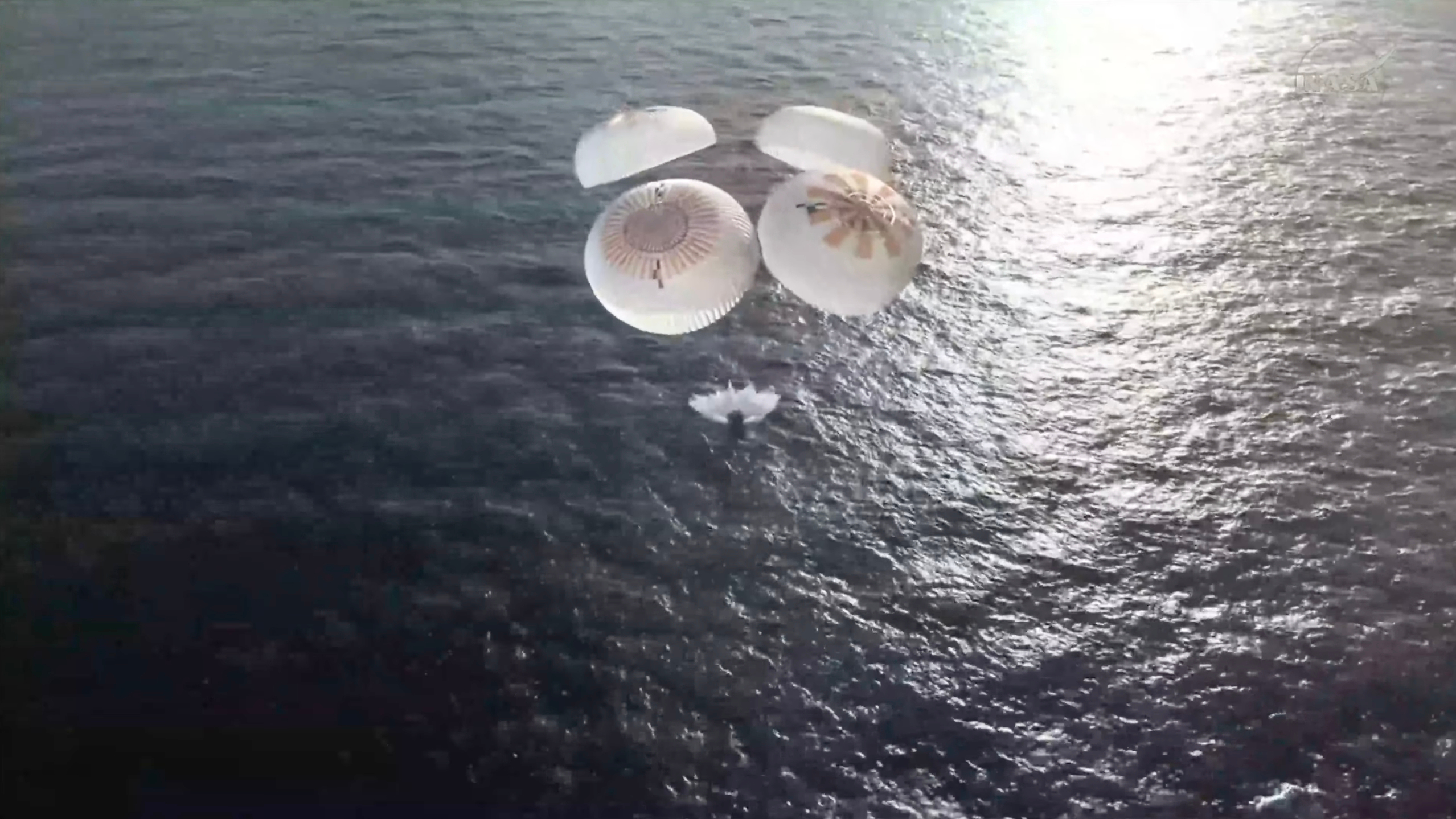 4 astronauts return to Earth after 8 months in space