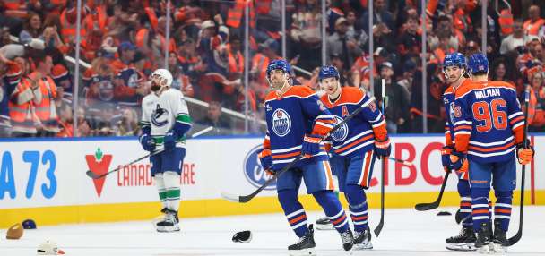 Shorter NHL training camps don't change much about early-season hockey, it's still sloppy