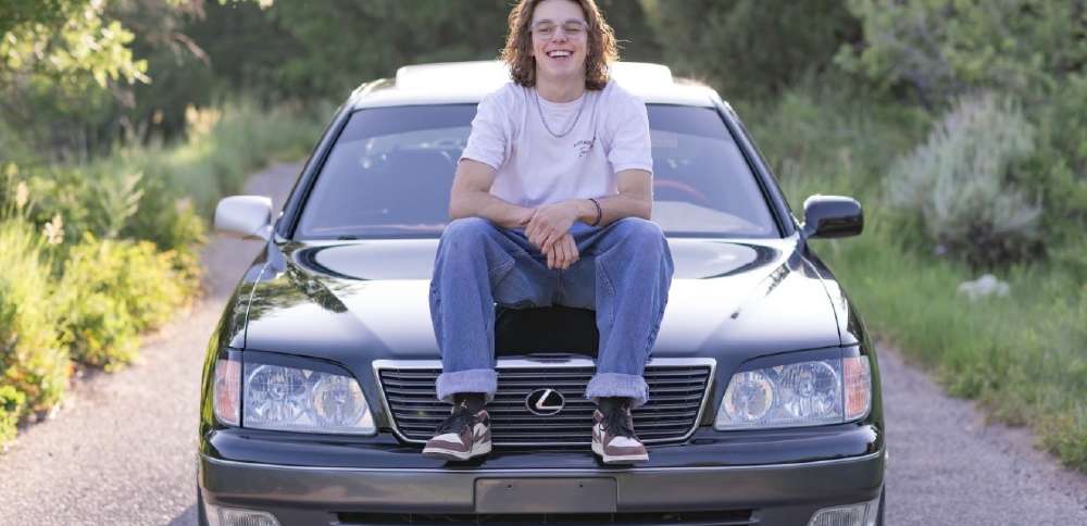 Hundreds join in 'final walk' at hospital with 20-year-old Lehi man who died tragically