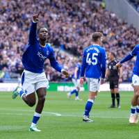 Everton up for sale after US owner says it is exploring investment options