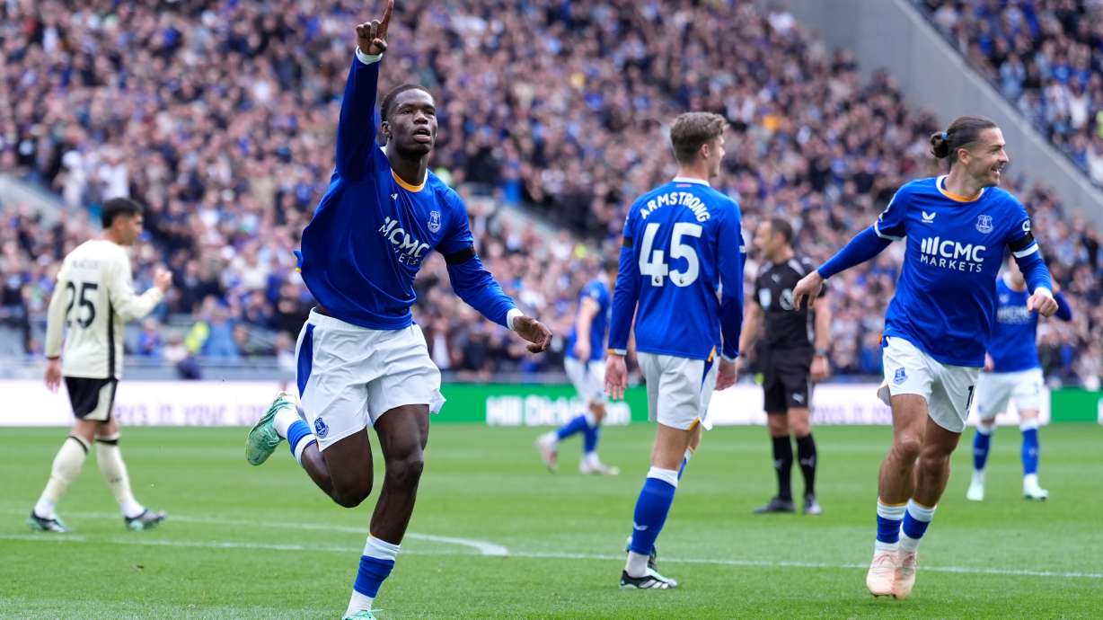 Everton's Thierno Barry celebrates scoring during the English Premier League soccer match between Everton and Ipswich Town in Liverpool, England, Saturday Sept. 19, 2026.