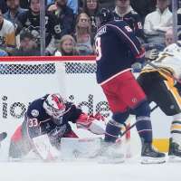 Blue Jackets goalie Cam Talbot breaks NHL record by winning with 9th team