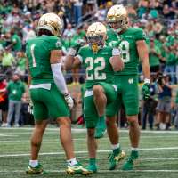 No. 3 Notre Dame uses big plays to rout Stanford 58-7 for its 16th straight victory