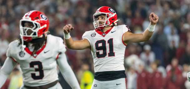 Dwight Phillips Jr. and No. 2 Georgia run past No. 6 Alabama 20-17 in an SEC clash