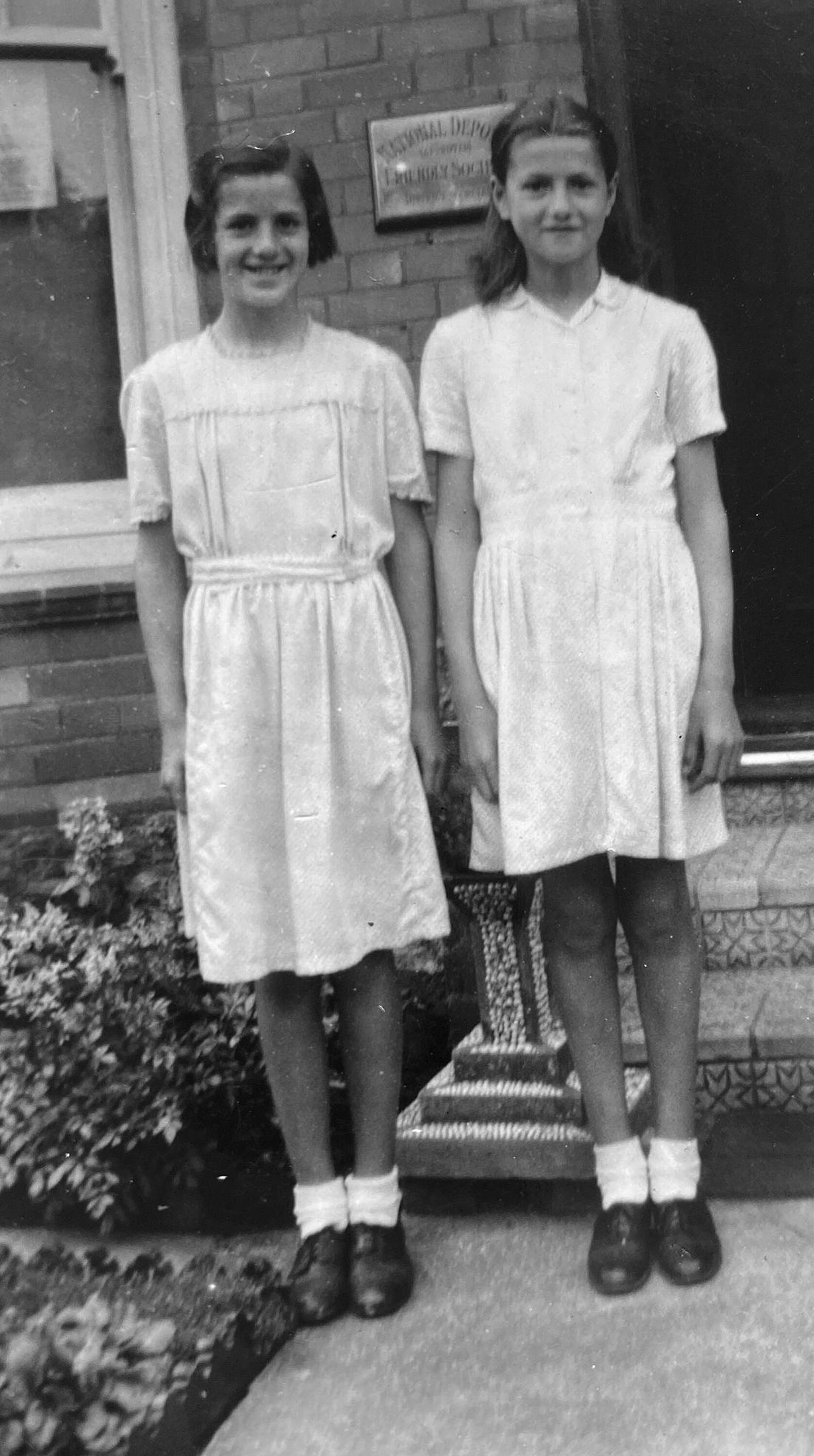 Pamela Atkinson and her sister, Yvonne Collin, in an undated photo. Atkinson died on Saturday at the age of 93.