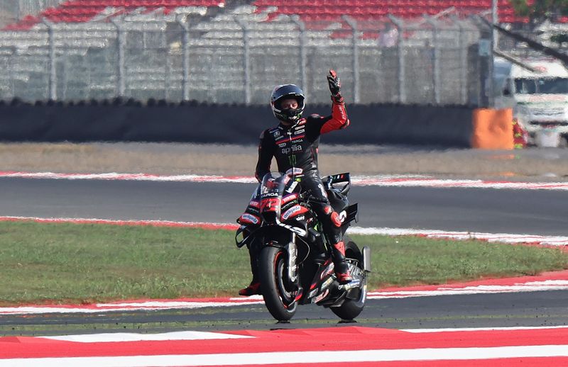 Motorcycling-Bezzecchi pips Fernandez to win Indonesian GP, Martin retakes championship lead
