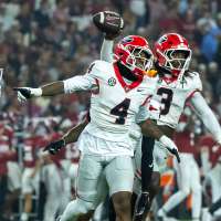 Georgia takes over at No. 1 in AP Top 25 with Notre Dame, Miami next; Oregon is out of the poll